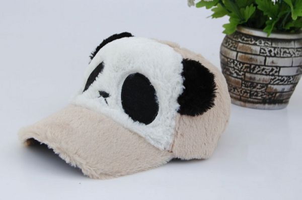 Boné de panda peludinho Bege